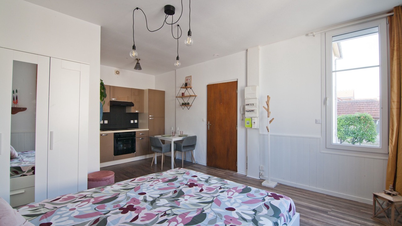 Photo of Bedroom in Saint-Andre-les-Vergers