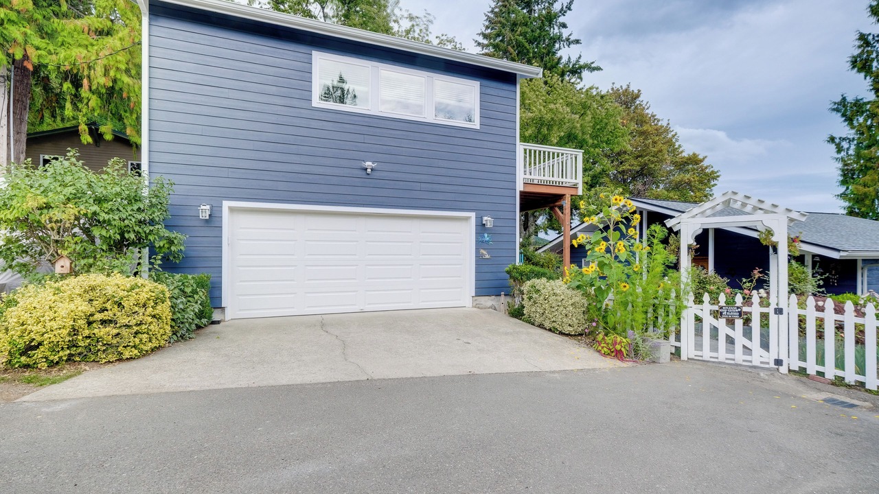 Photo of Others in West Hills