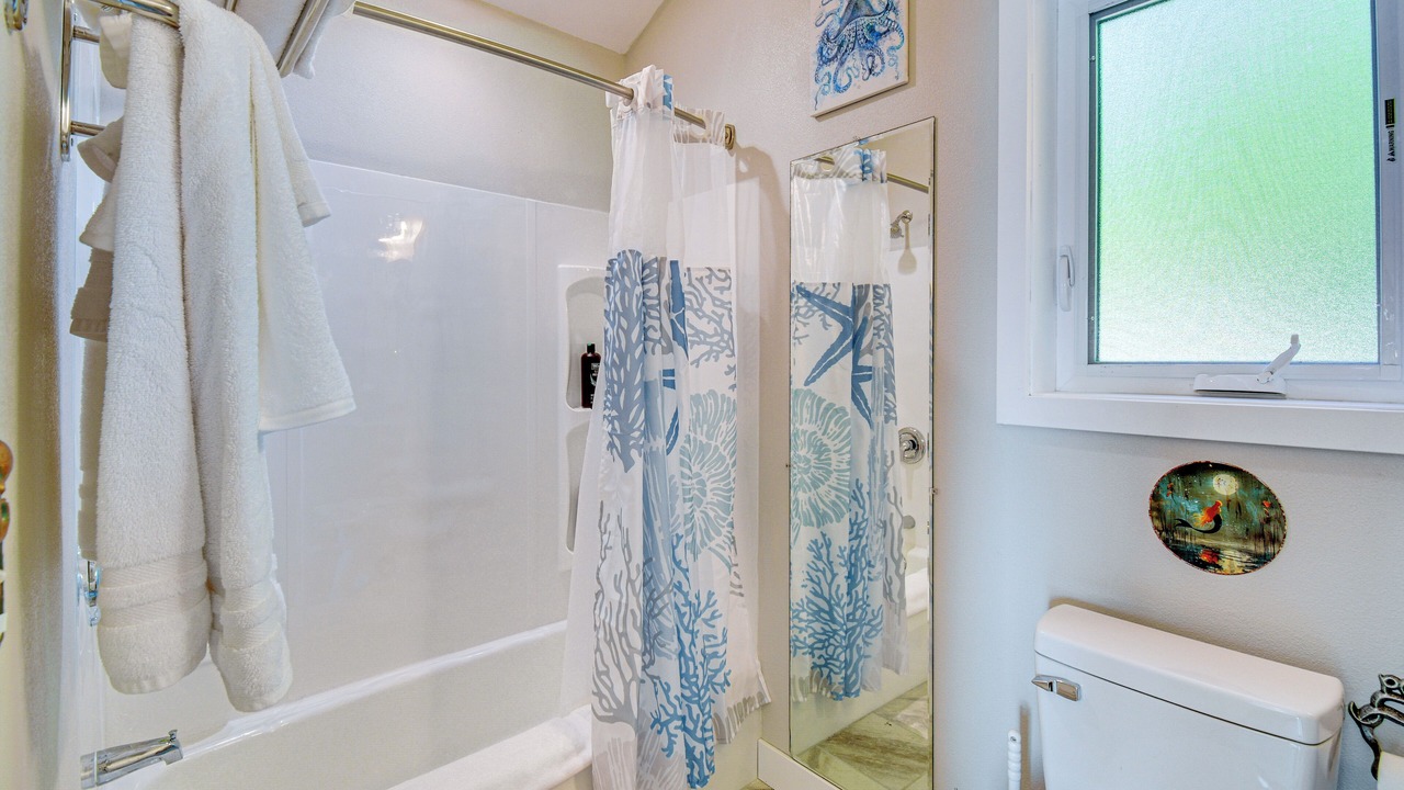 Photo of Bathroom in West Hills