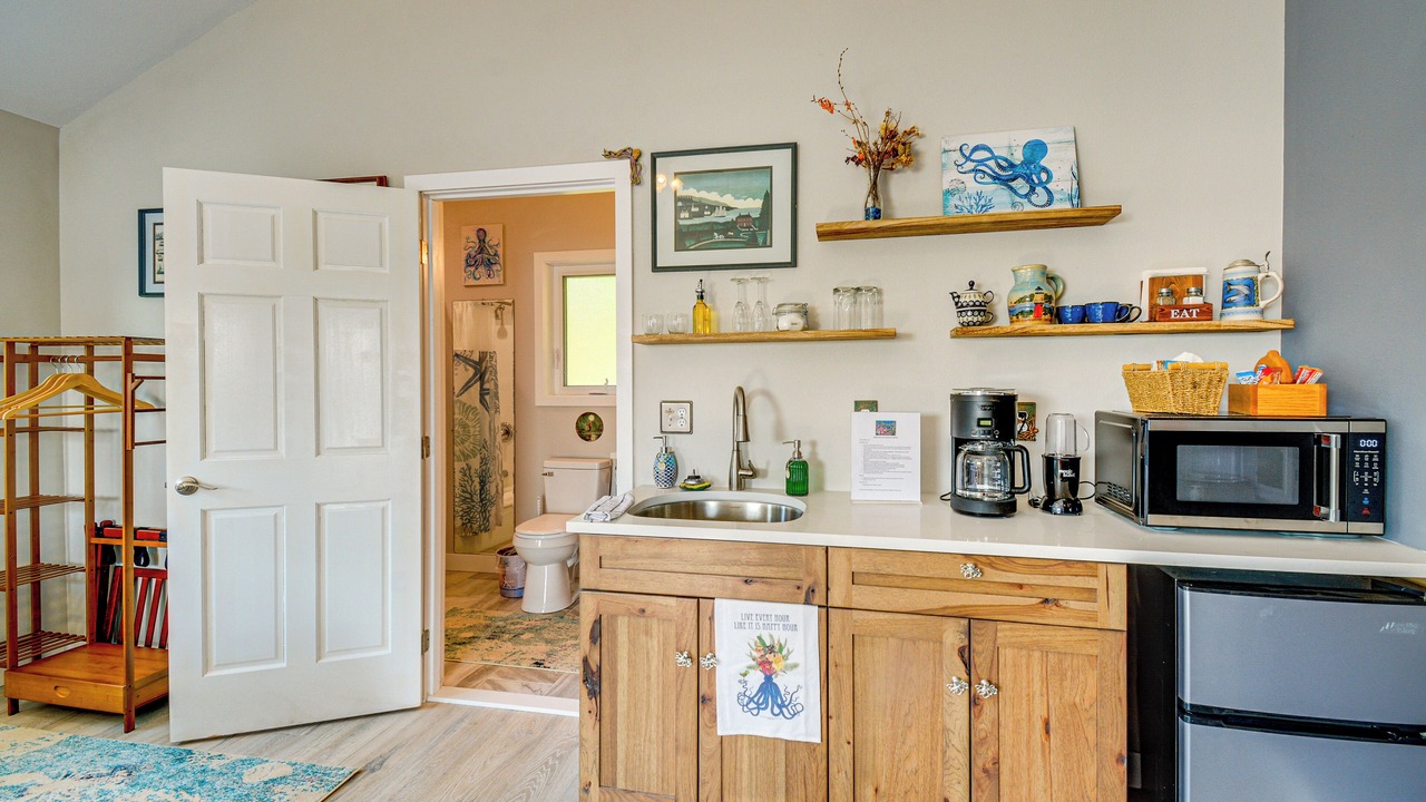 Photo of Others in West Hills