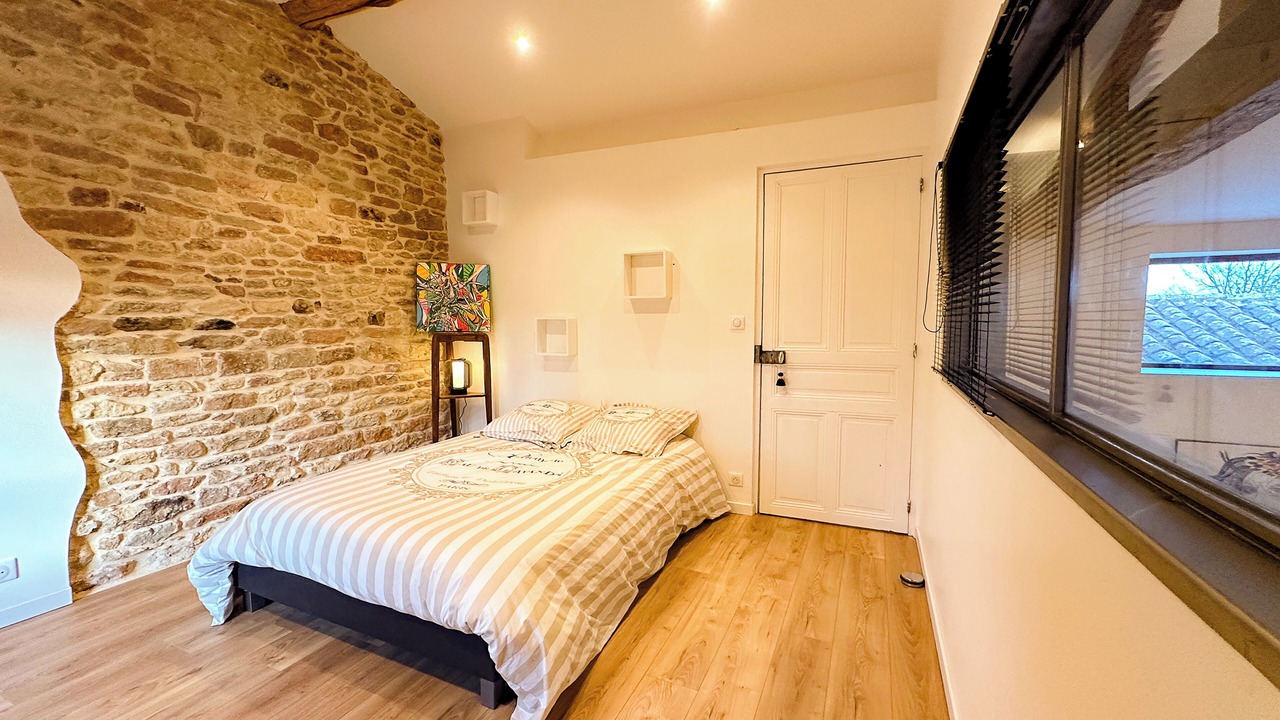 Photo of Bedroom in Charnay-les-Macon