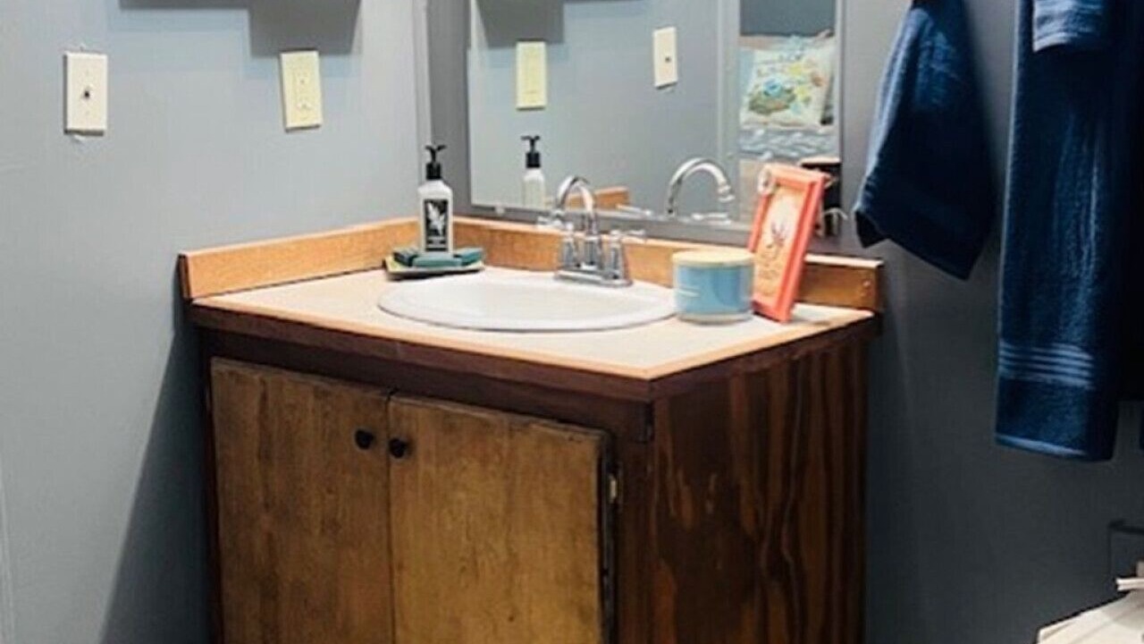 Photo of Bathroom in Redwood