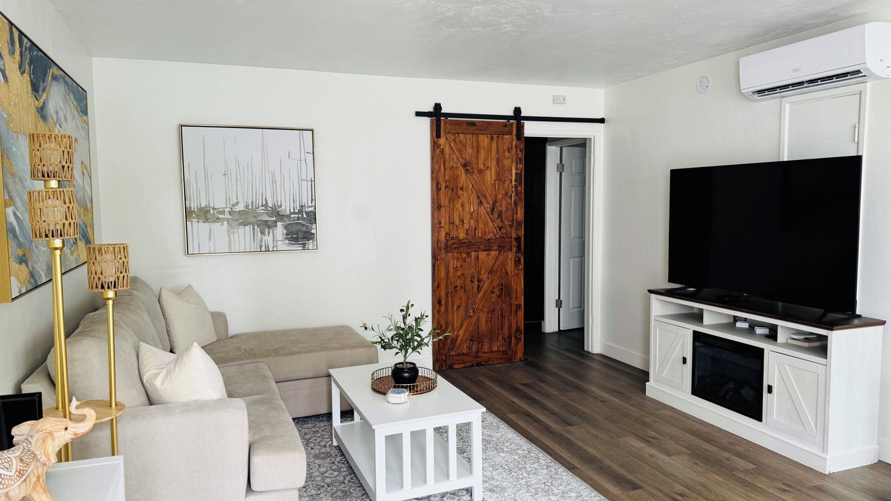 Photo of Livingroom in Coronado