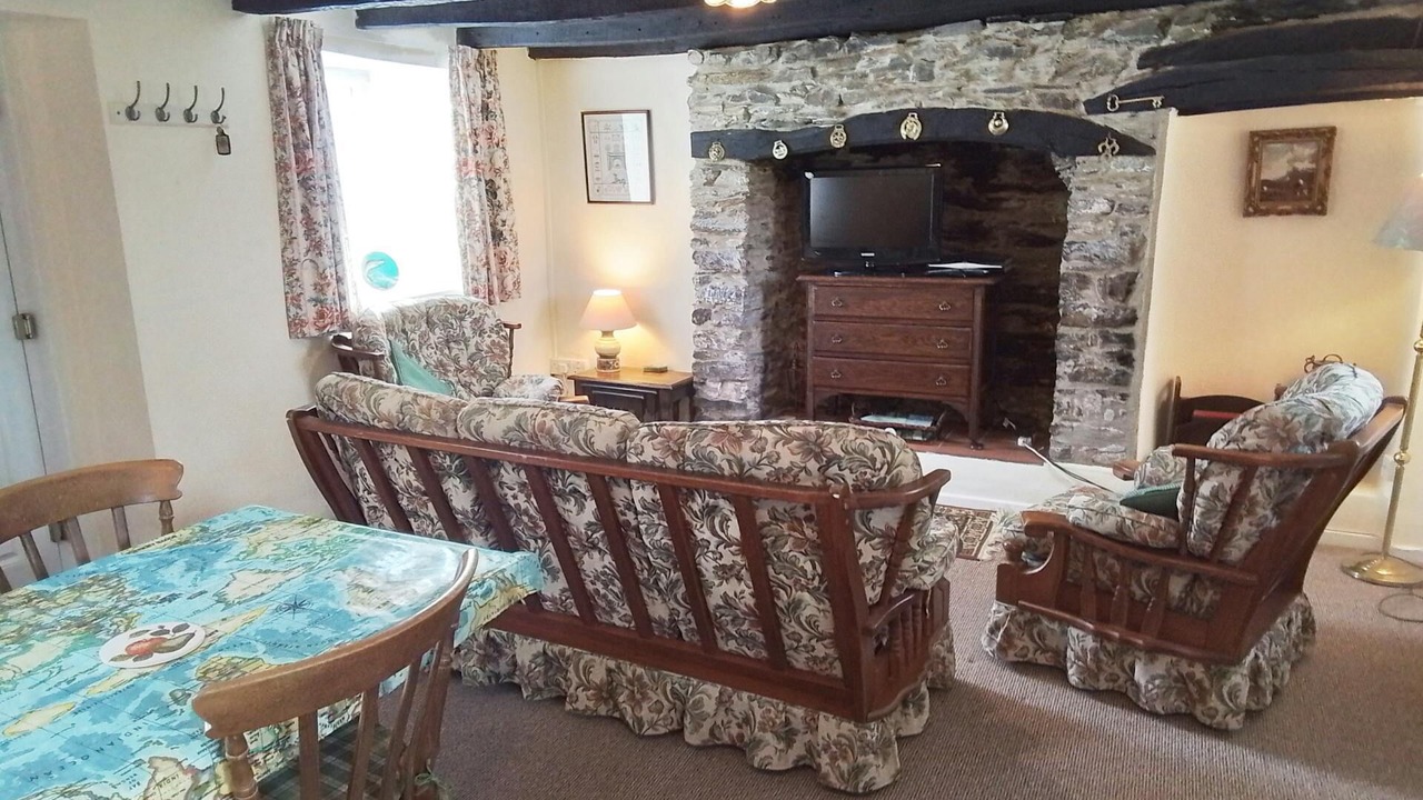 Photo of Livingroom in Llangeler