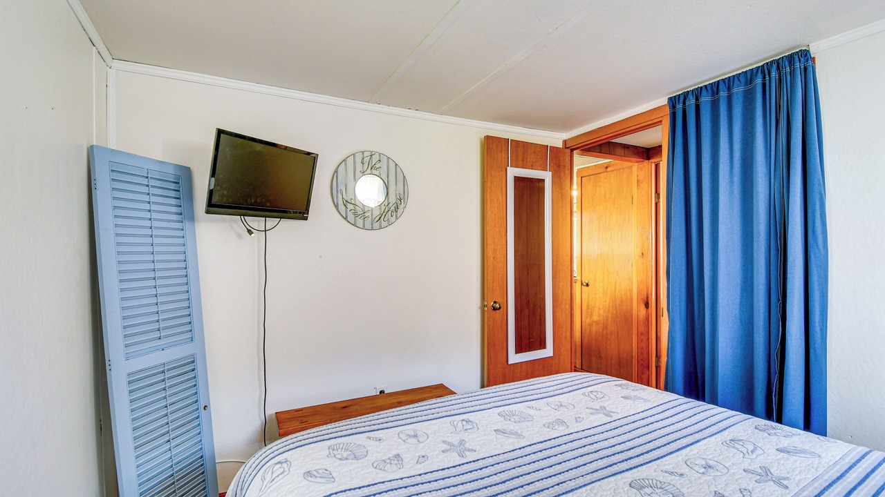 Photo of Bedroom in Cayuga