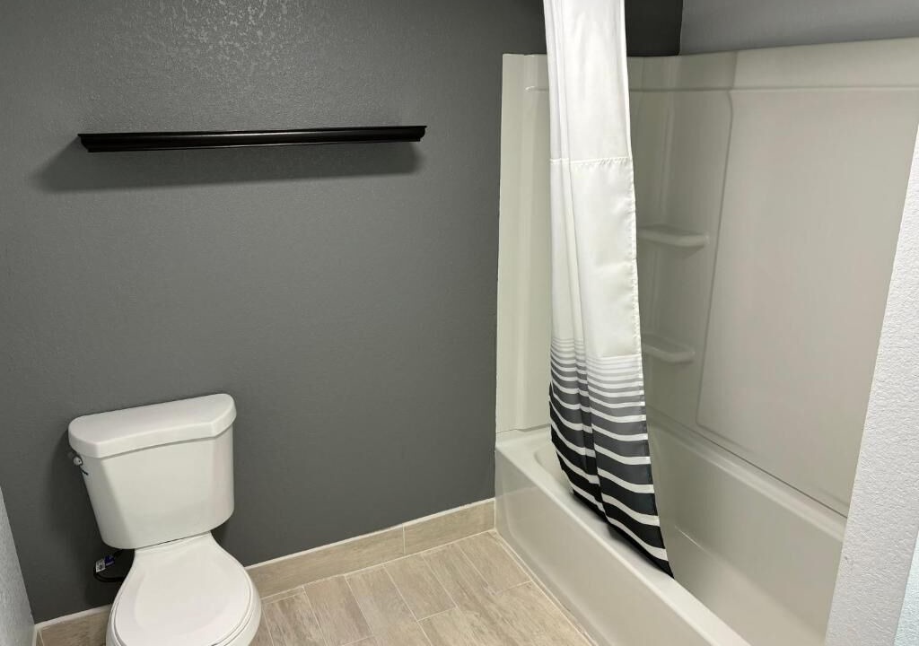 Photo of Bathroom in Teaticket