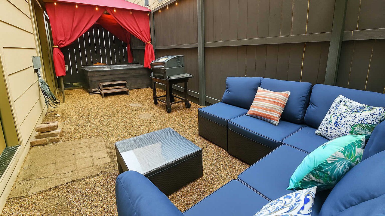 Photo of Patio Balcony in Woodlake - Briar Meadow