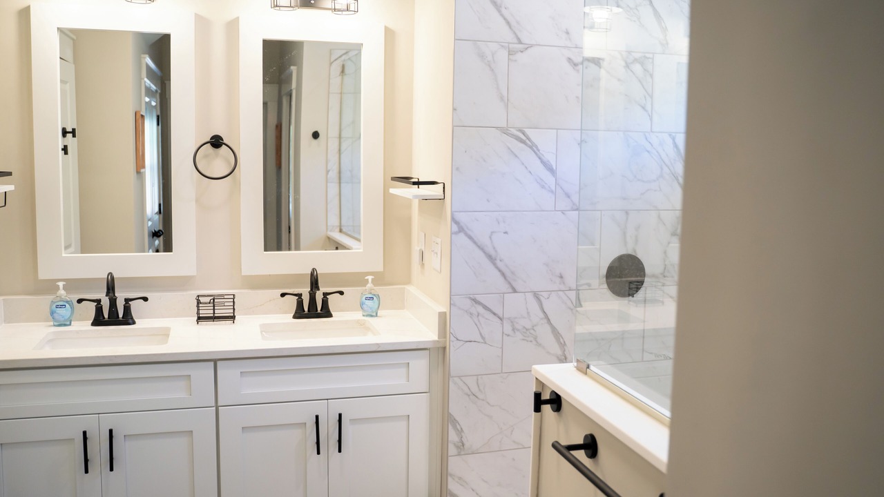 Photo of Bathroom in Semora