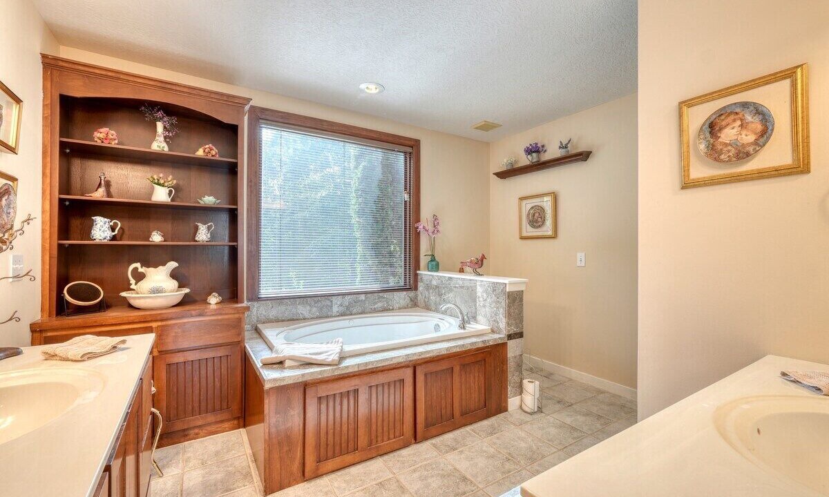 Photo of Bathroom in Young Harris