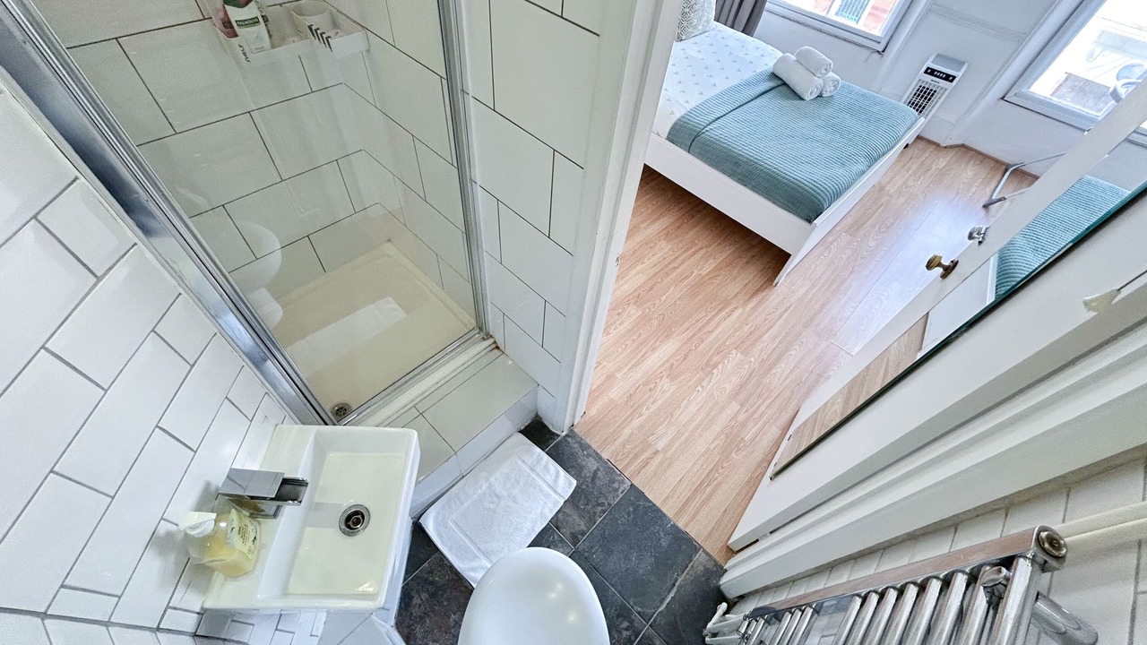 Photo of Bathroom in Barbican