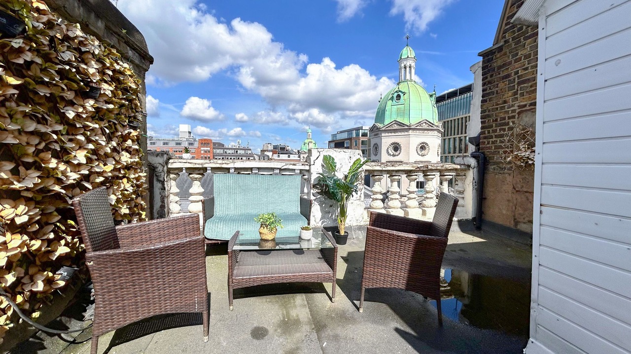 Photo of Patio Balcony in Barbican