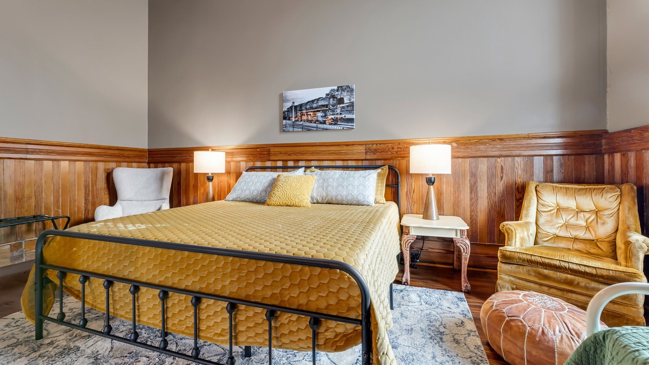 Photo of Bedroom in Downtown