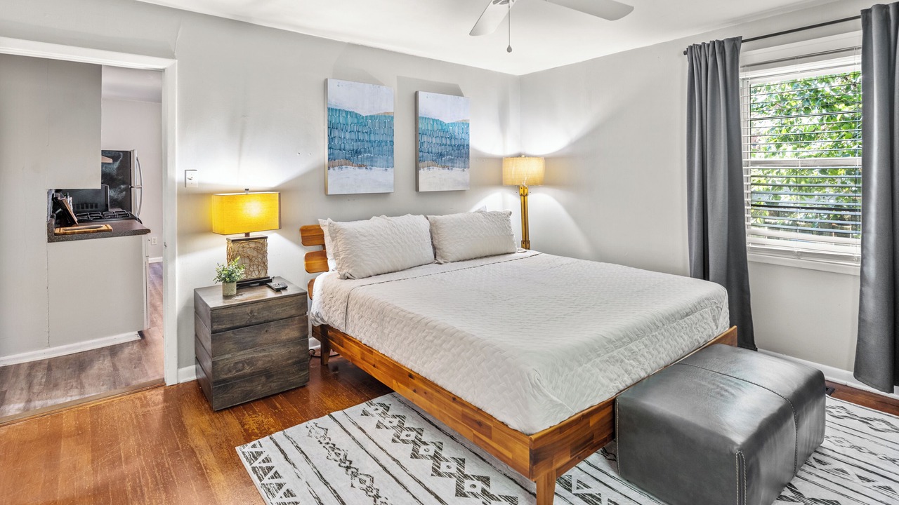 Photo of Bedroom in Central Gardens