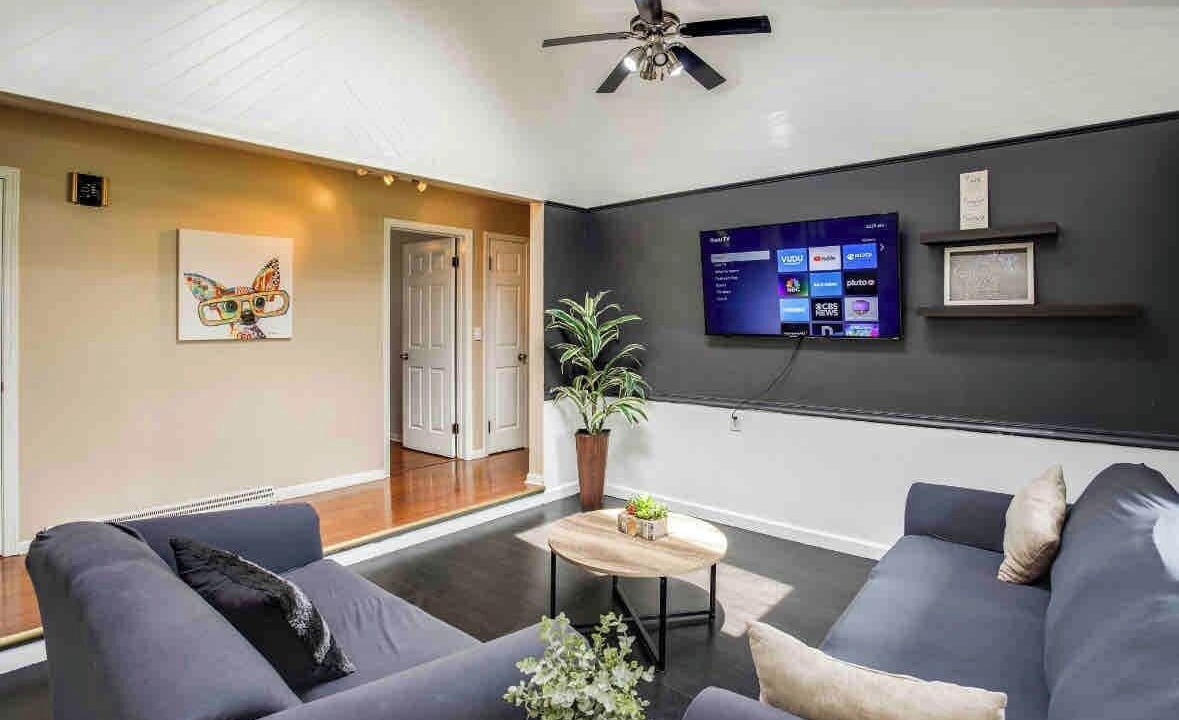 Photo of Livingroom in Rochester