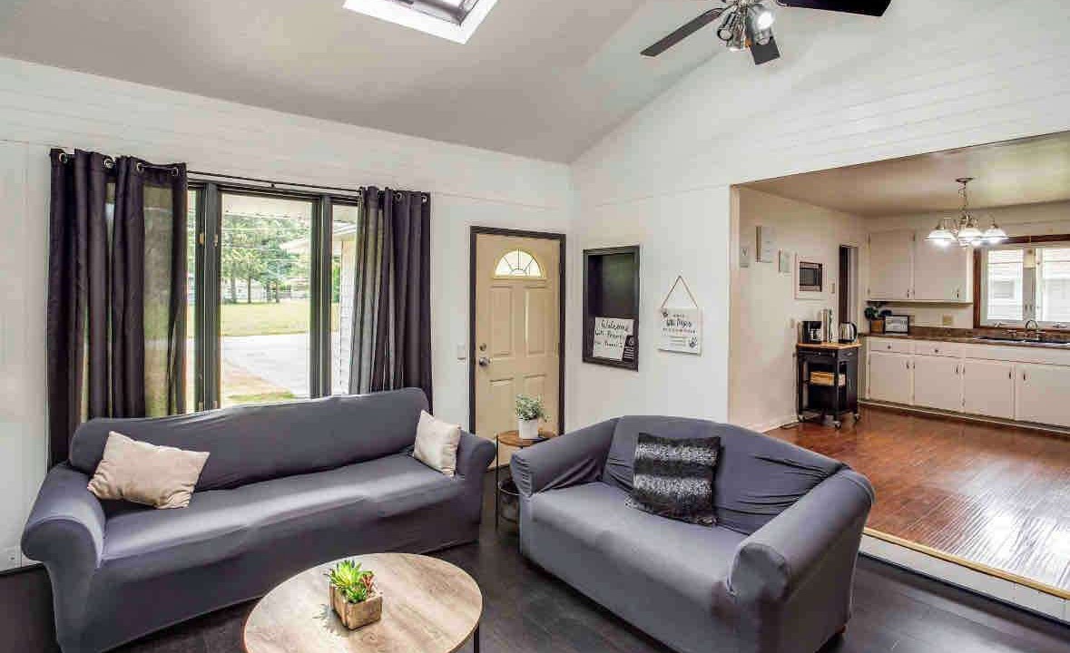 Photo of Livingroom in Rochester