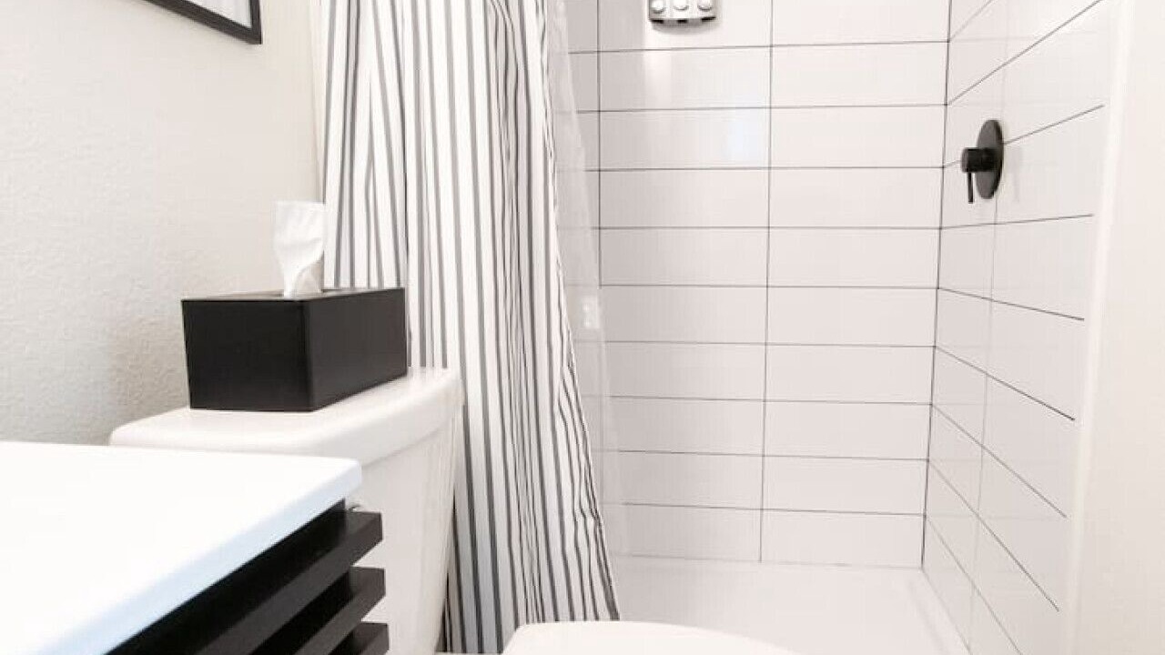 Photo of Bathroom in Holly