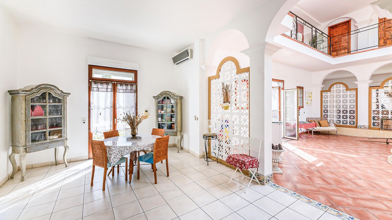 Photo of Bedroom in Saint-Cyr-sur-Loire