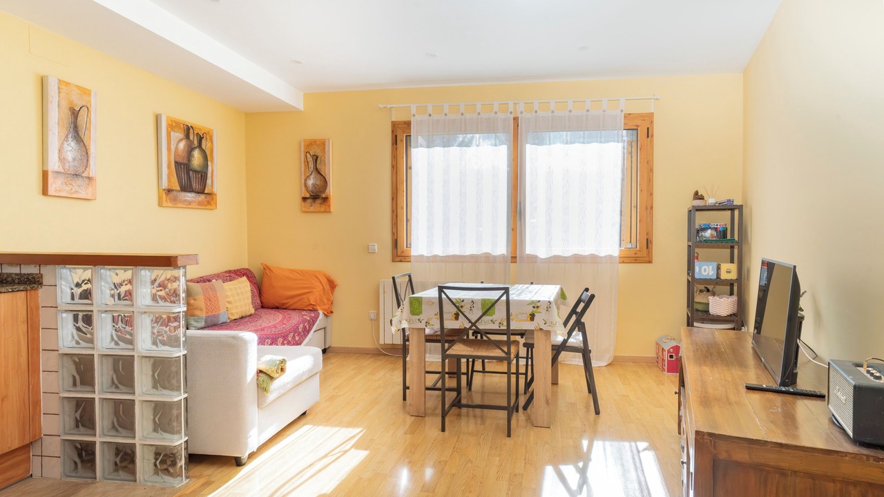 Photo of Livingroom in Gombren