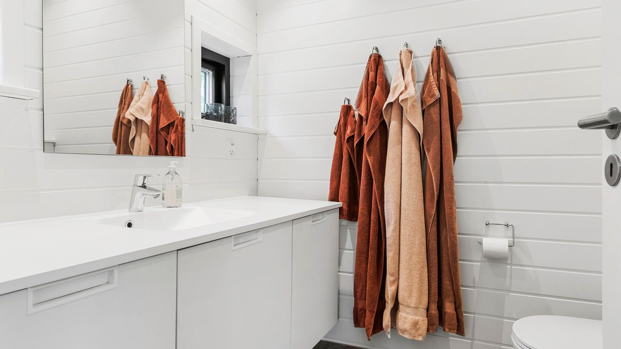 Photo of Bathroom in Mommark Strand