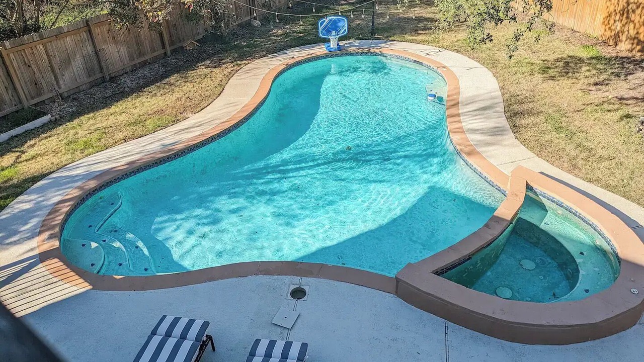 Photo of Outdoor in McNeil
