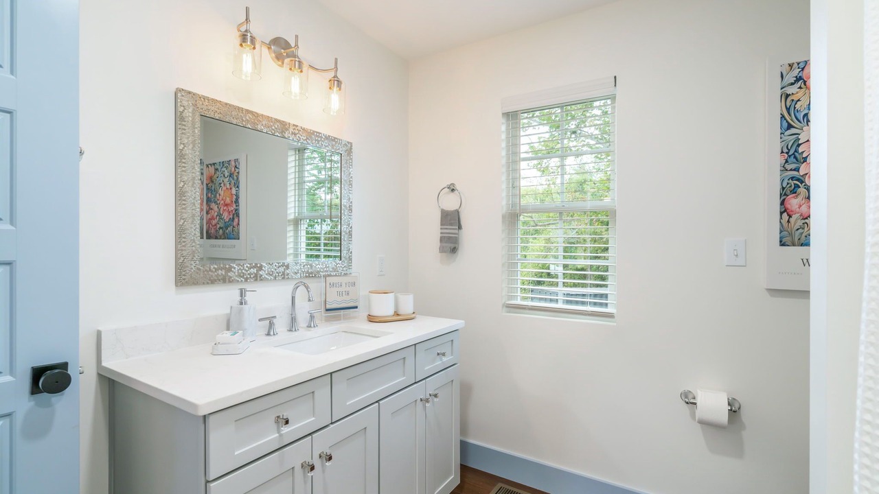 Photo of Bathroom in Powell