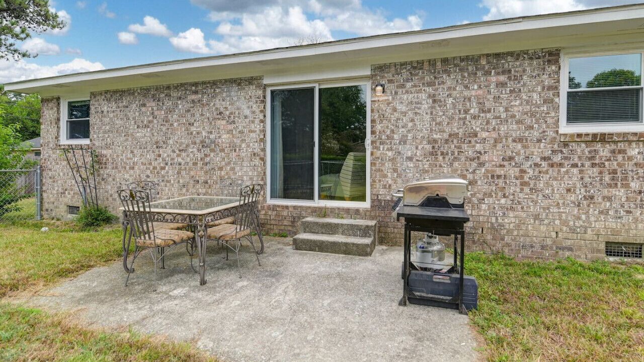 Photo of Outdoor in Oak Grove