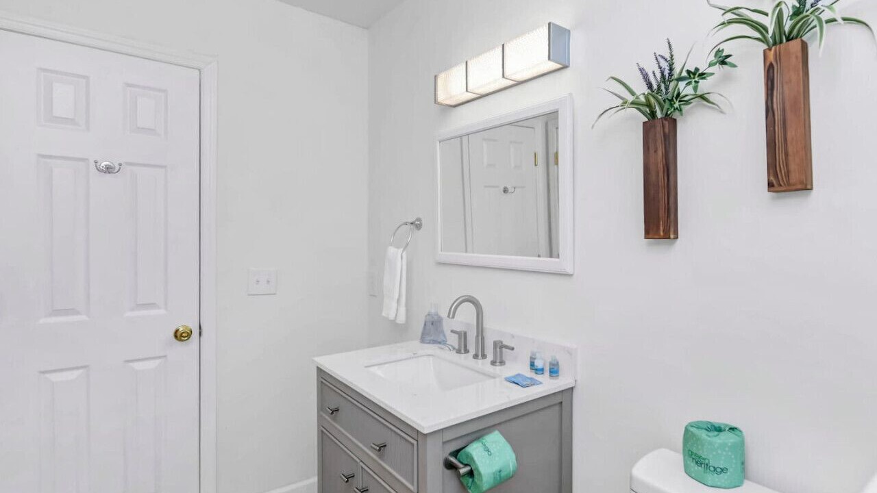 Photo of Bathroom in Oak Grove