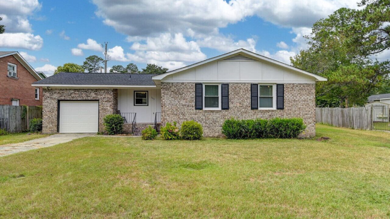 Photo of Outdoor in Oak Grove