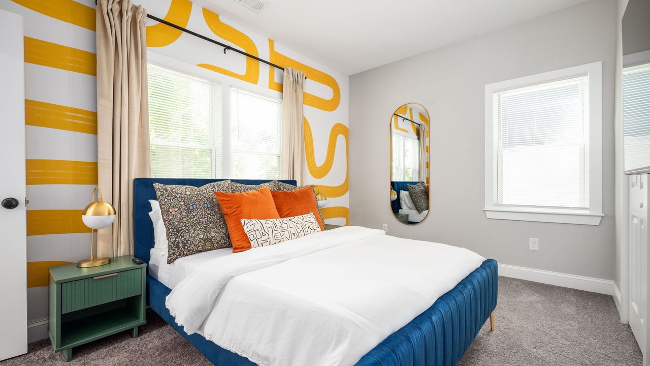 Photo of Bedroom in Candler-McAfee