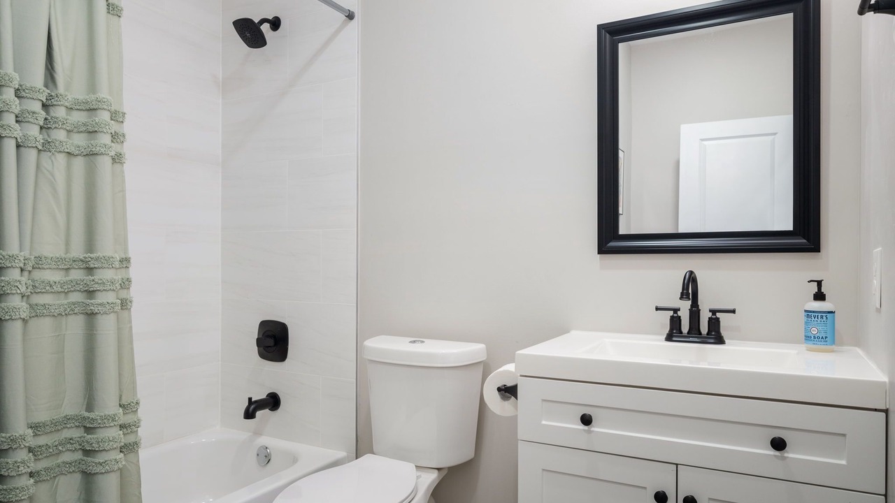 Photo of Bathroom in Candler-McAfee