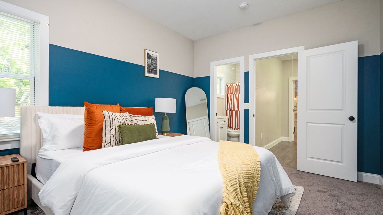 Photo of Bedroom in Candler-McAfee