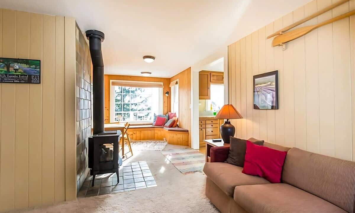 Photo of Livingroom in Sequim