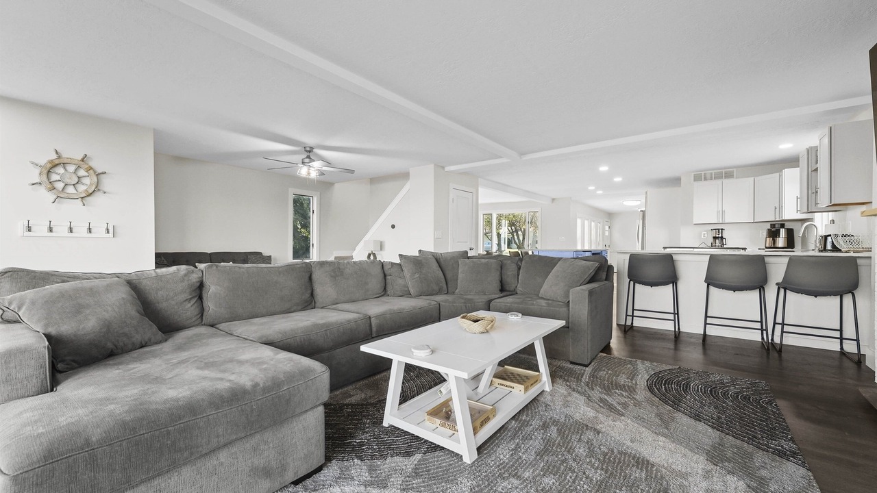 Photo of Livingroom in Prudenville
