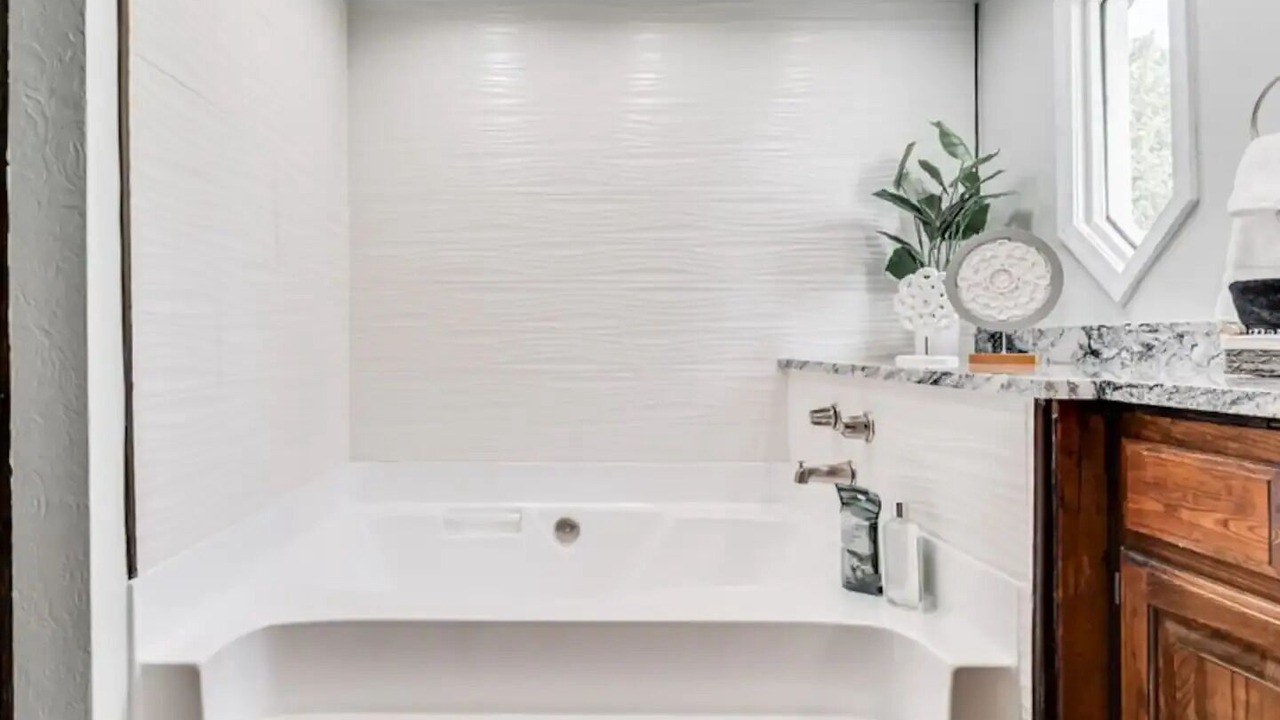 Photo of Bathroom in Shawnee