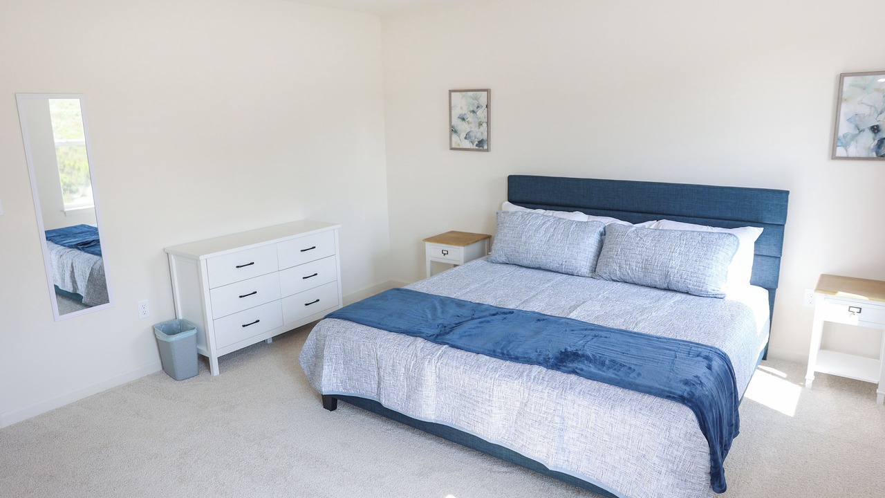 Photo of Bedroom in State College