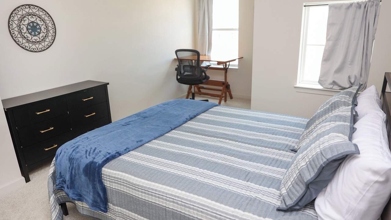 Photo of Bedroom in State College