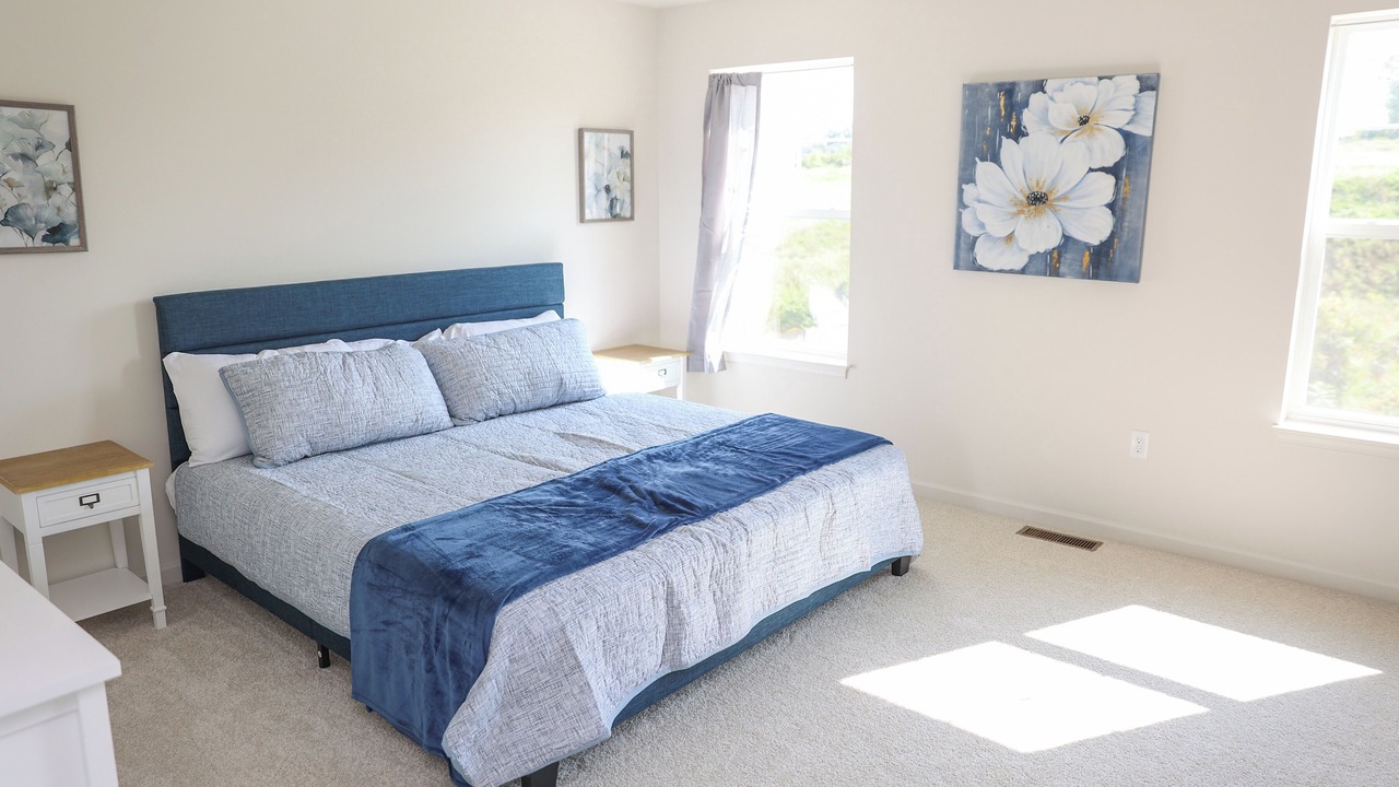Photo of Bedroom in State College