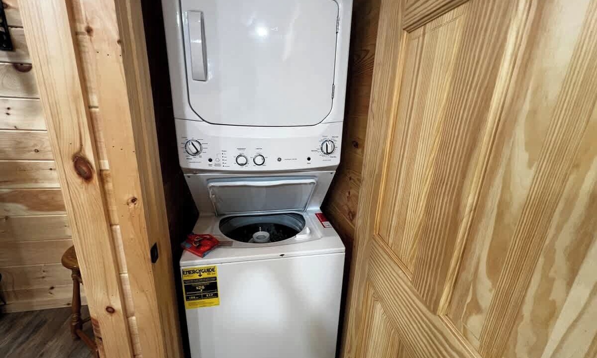 Photo of Others in Betsy Layne