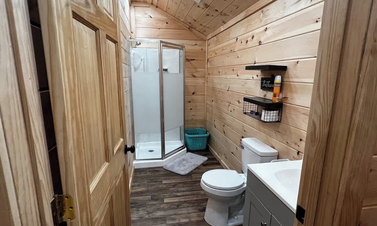 Photo of Bathroom in Betsy Layne