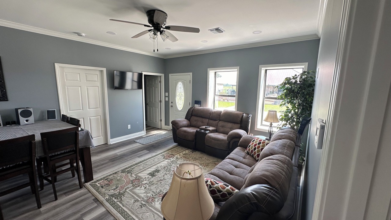Photo of Livingroom in Milton
