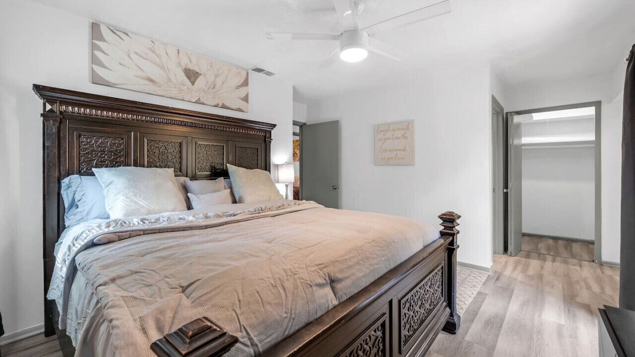 Photo of Bedroom in Oak Cliff