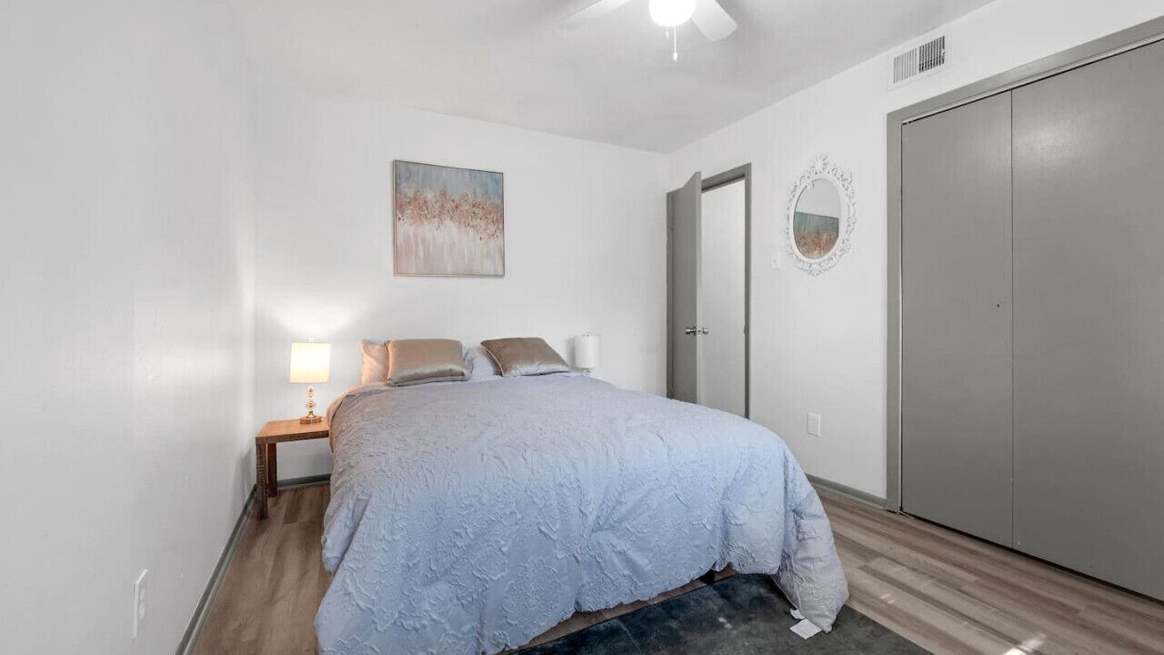 Photo of Bedroom in Oak Cliff