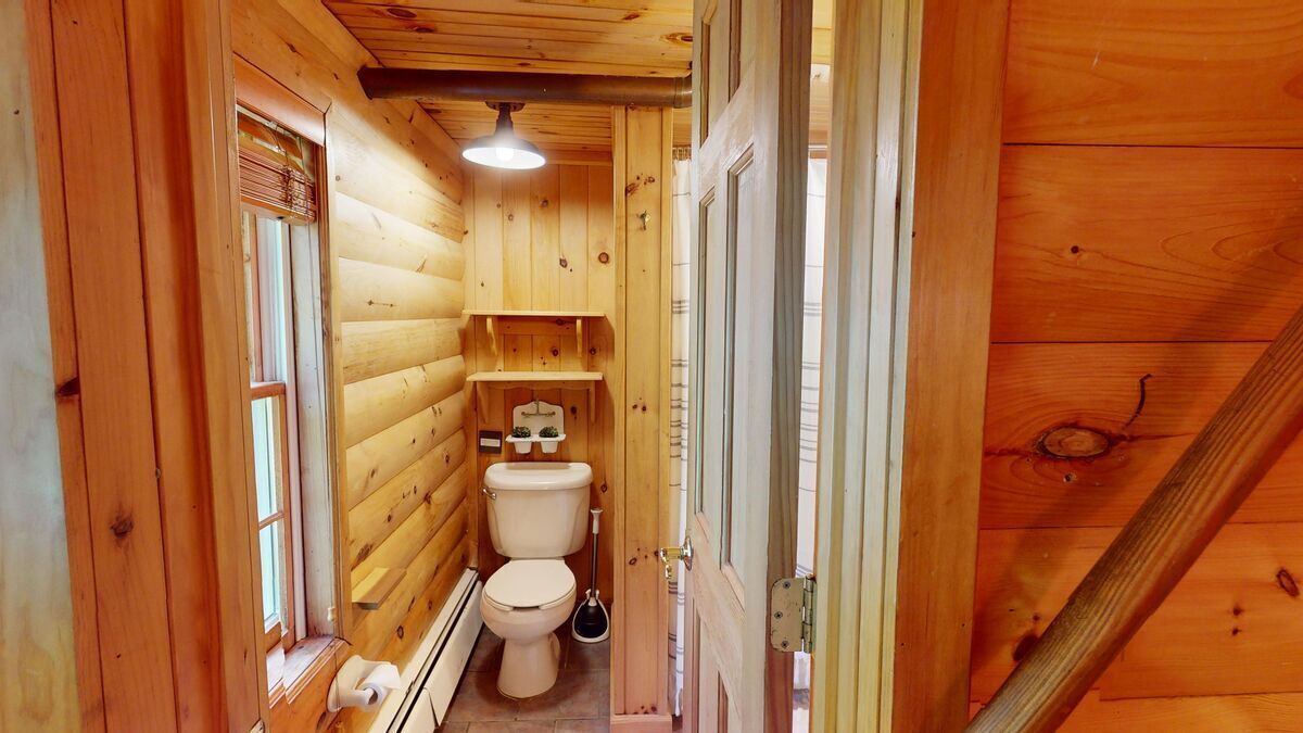 Photo of Bathroom in Bridgewater Corners