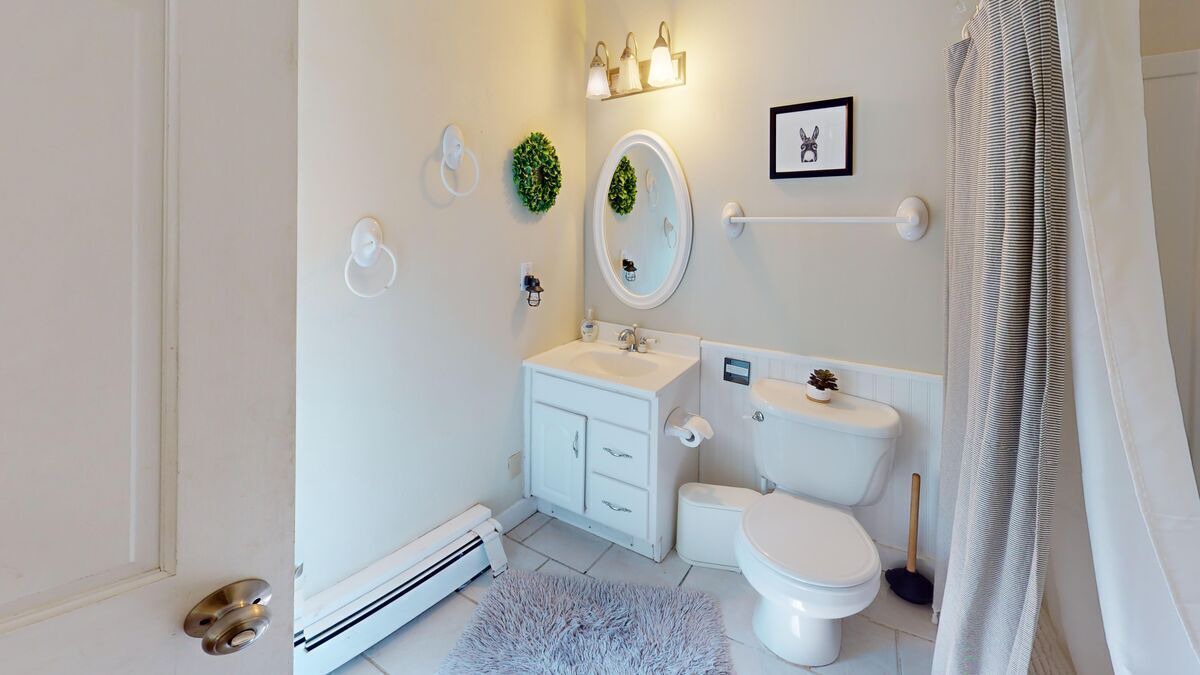 Photo of Bathroom in Bridgewater Corners