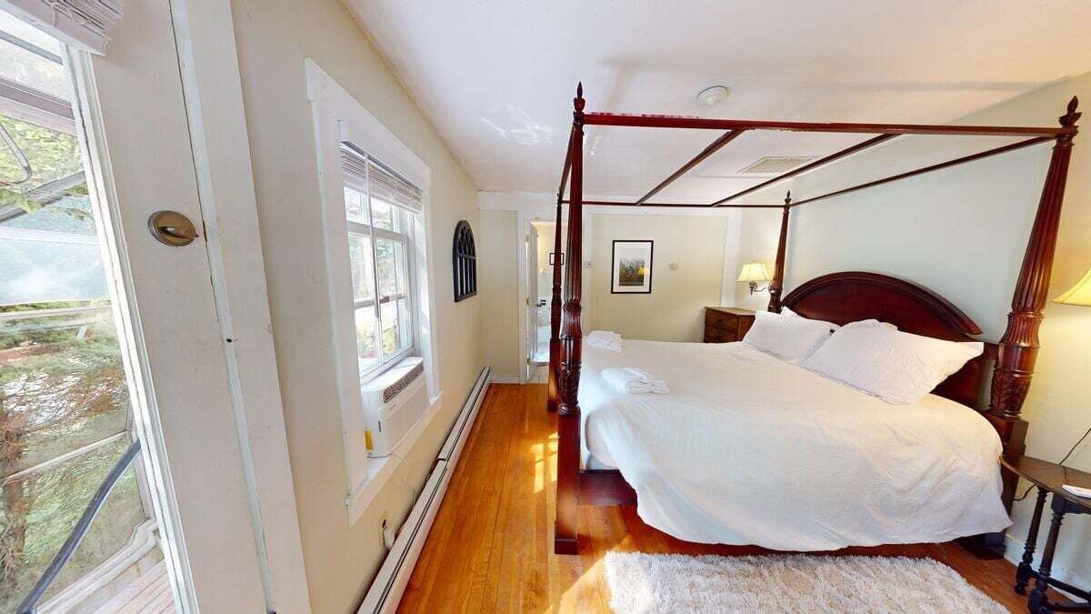 Photo of Bedroom in Bridgewater Corners
