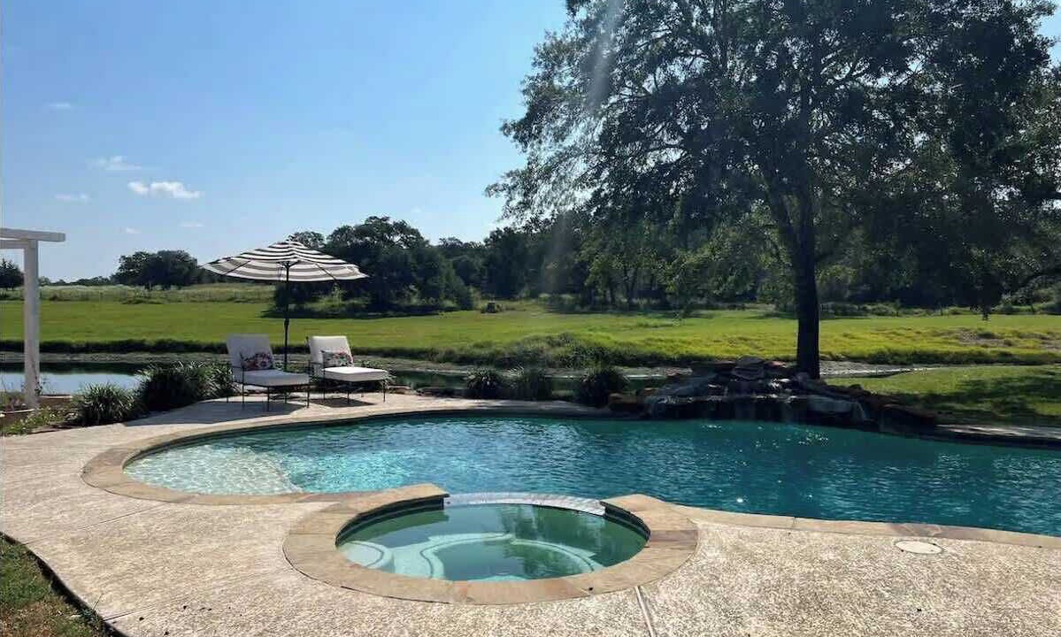 Photo of Outdoor in Fayetteville