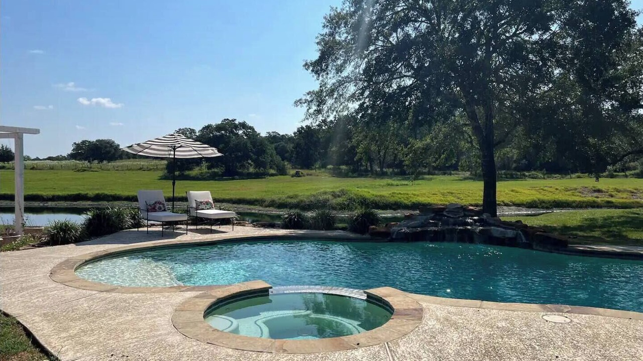 Photo of Outdoor in Fayetteville