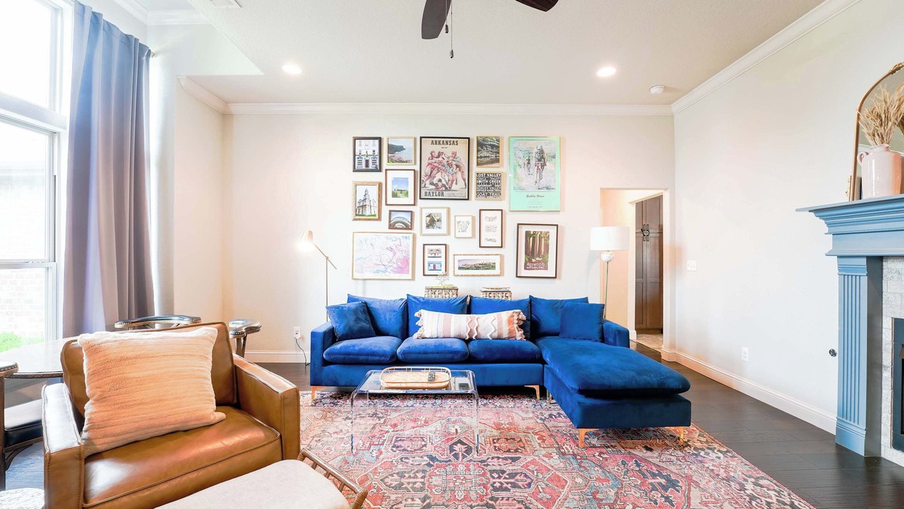 Photo of Bedroom in Cave Springs