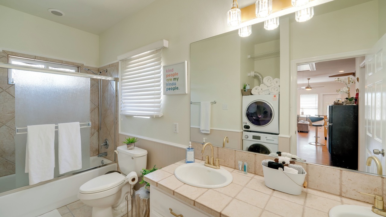 Photo of Bathroom in Cedar Hill