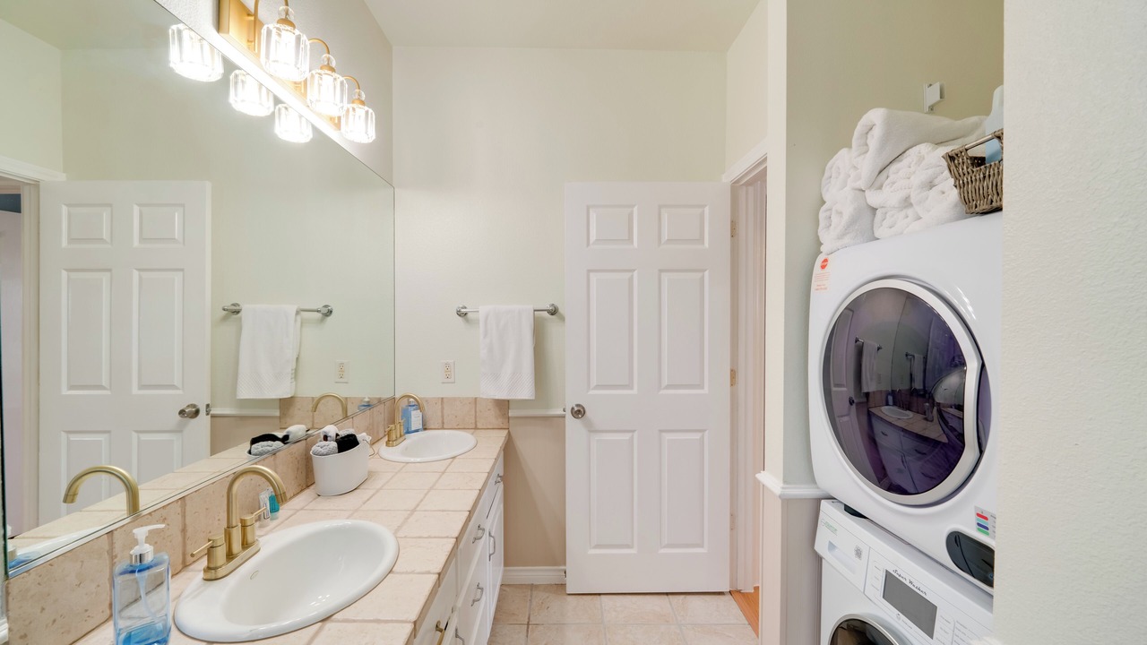 Photo of Bathroom in Cedar Hill
